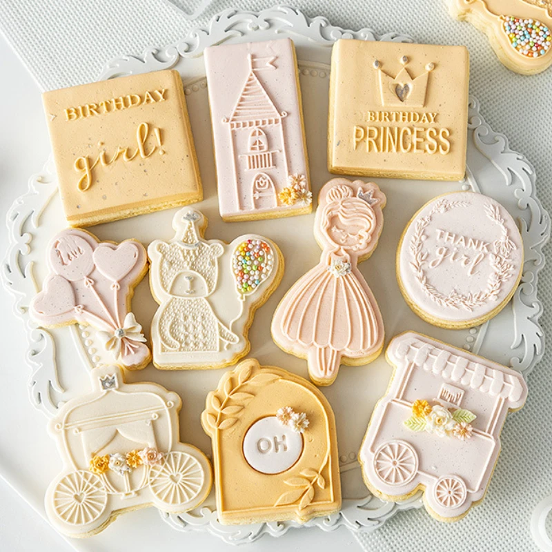 Pişirme Aksesuarları kurabiye kesici Kek Kalıbı Karikatür Bisküvi Stamper Prenses Kale Doğum Günü Partisi Reposteria Mutfak Eşyaları