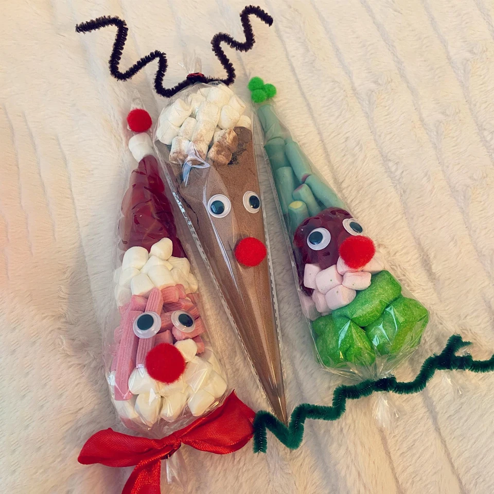 50 adet Noel Tatlı Konileri Çanta DIY Ren Geyiği Şeker Çantası Noel Partisi Dekorasyon Noel DIY Şeker Sarma Malzemeleri