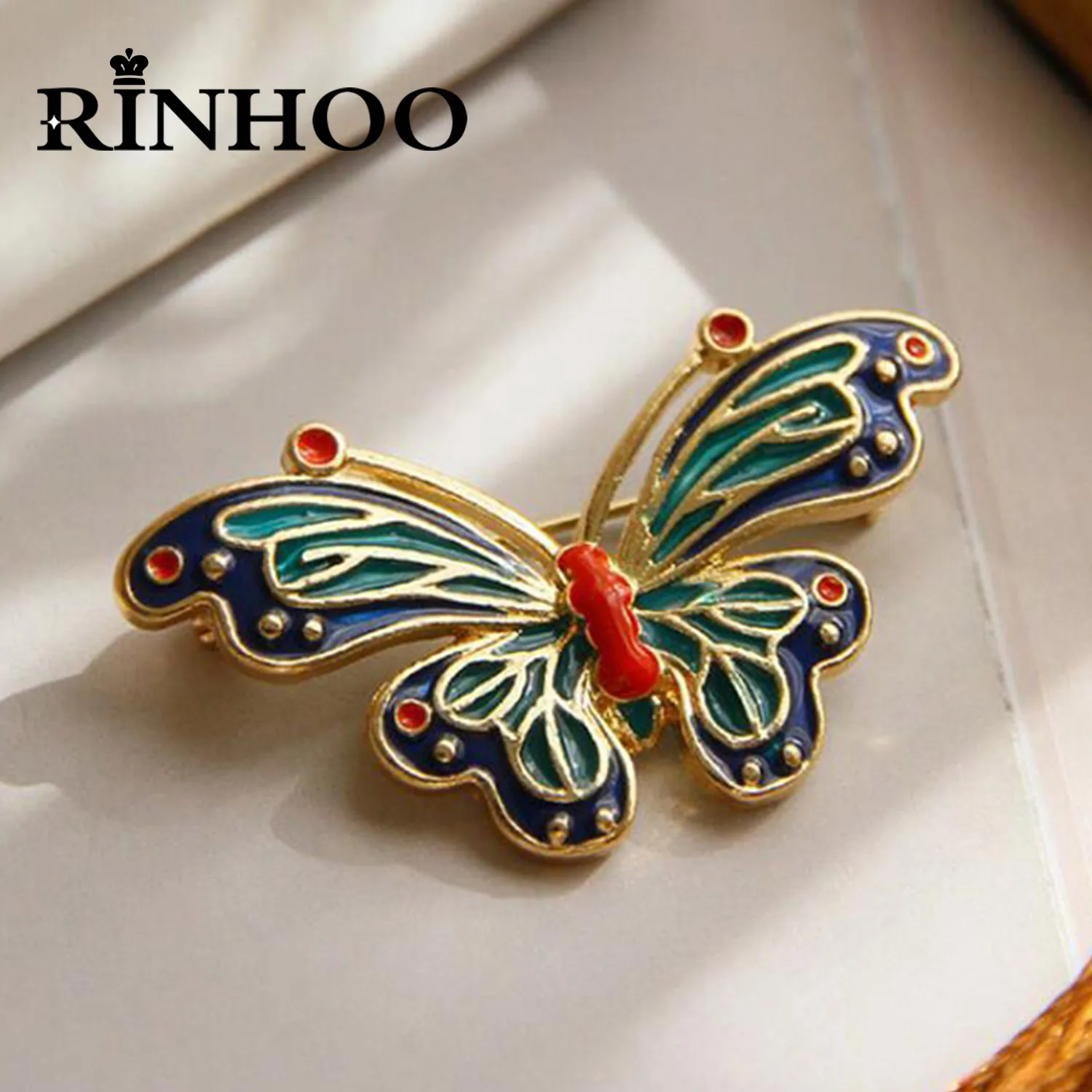 Rinhoo Zarif Charm Emaye Kelebek Hayvan İmitasyon İnci Broş Moda Sevimli Böcek Kelebek Pin Parti Düğün Hediye Takı