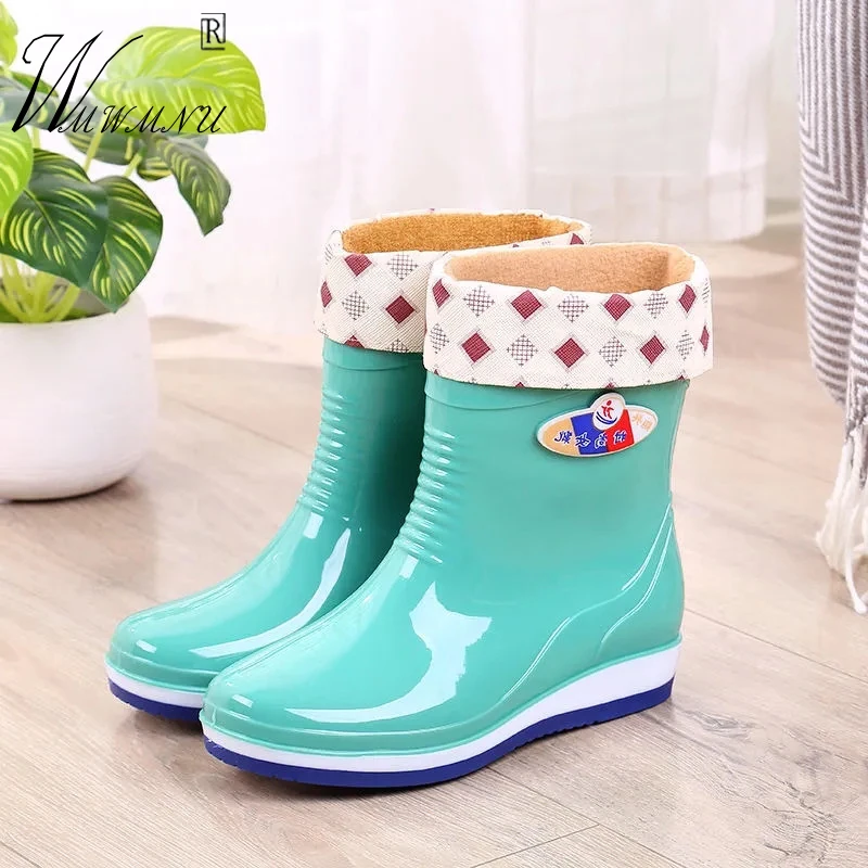 Yeşil İnce Kadife yağmur çizmeleri Yuvarlak Kafa Üzerinde Kayma Orta Buzağı kauçuk ayakkabı 2022 Moda Kaymaz Konfor Tasarımcı su geçirmez ayakkabı