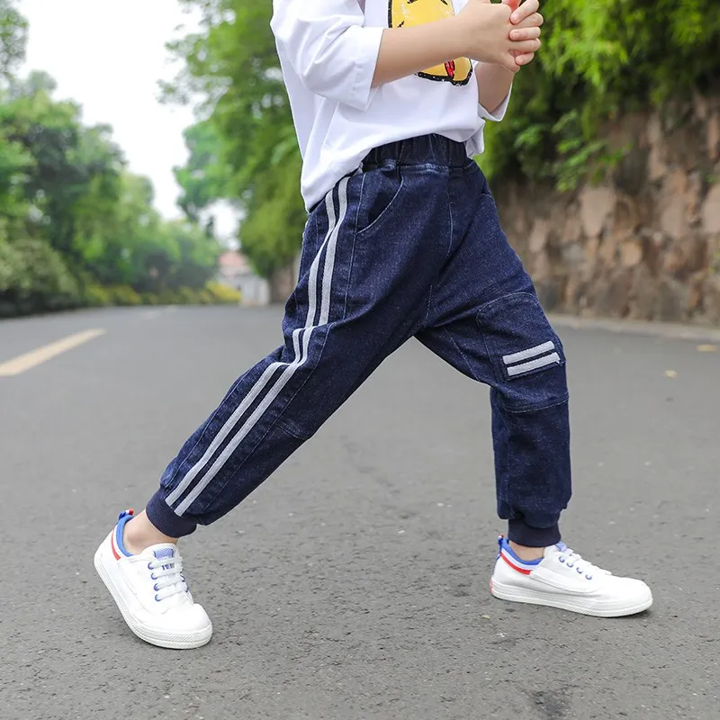 İENENS Trend Erkek Klasik Altları Çocuk Giyim Kot Uzun Pantolon Çocuk Bebek Çocuk Rahat Pantolon İnce Düz Kot Elbise 
