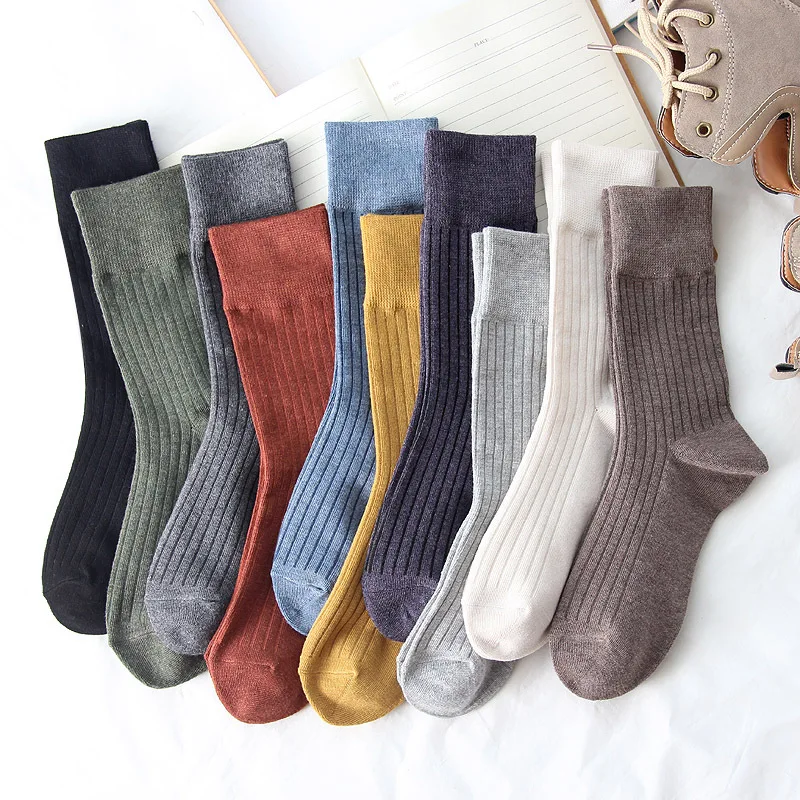 Rahat Kore Tarzı Sonbahar Kış Kadın Çorap Düz Renk Pamuk Çorap Yumuşak Orta Tüp komik çoraplar Japon Moda Uzun Çorap