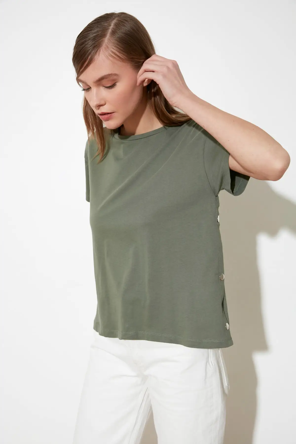Trendyol Sides Snaps Knitted Short-Sleeve T-Shirt TWOSS20TS0745 футболка топ футболка женский tops футболки топ женский топы