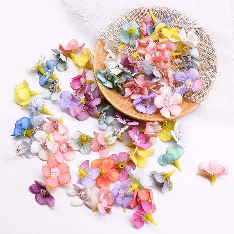 50/100 adet Renkli Mini Papatya Çiçek Kafa Yapay ipek çiçek Düğün Ev Partisi Dekorasyon için DIY Kız Garland Headdress