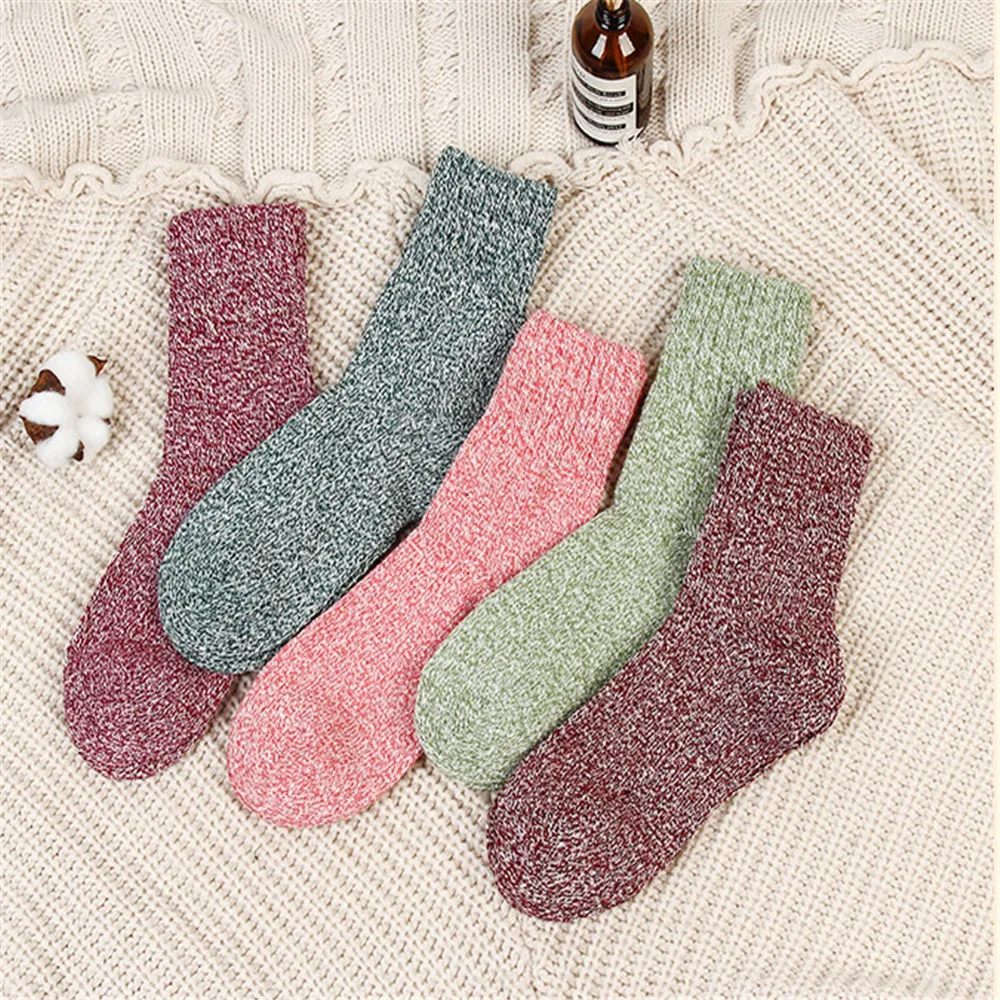 5 Pairs Yeni Kış Yetişkin Kalınlaşmış Sıcak Tavşan Yün Karışımlı Çorap Şeker Renk kadın Çorap Moda Kar Çorap Kadın